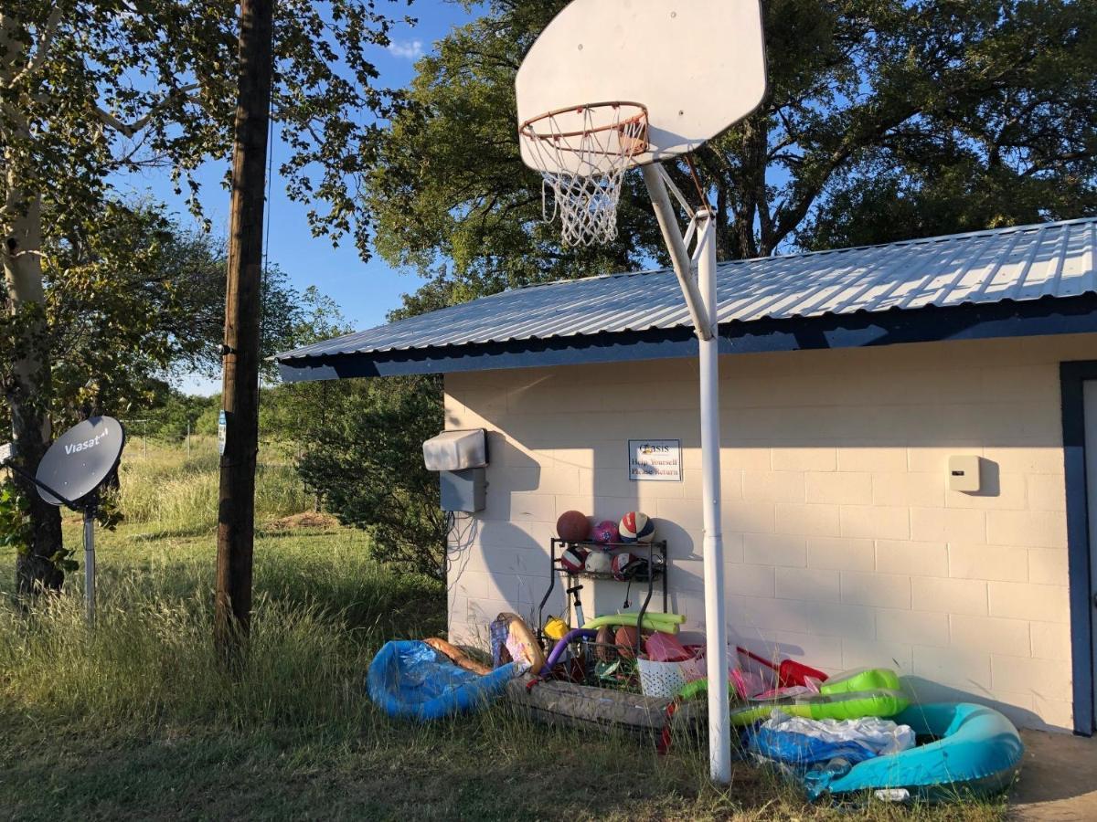 Oasis Lake Buchanan Bluffton Екстериор снимка