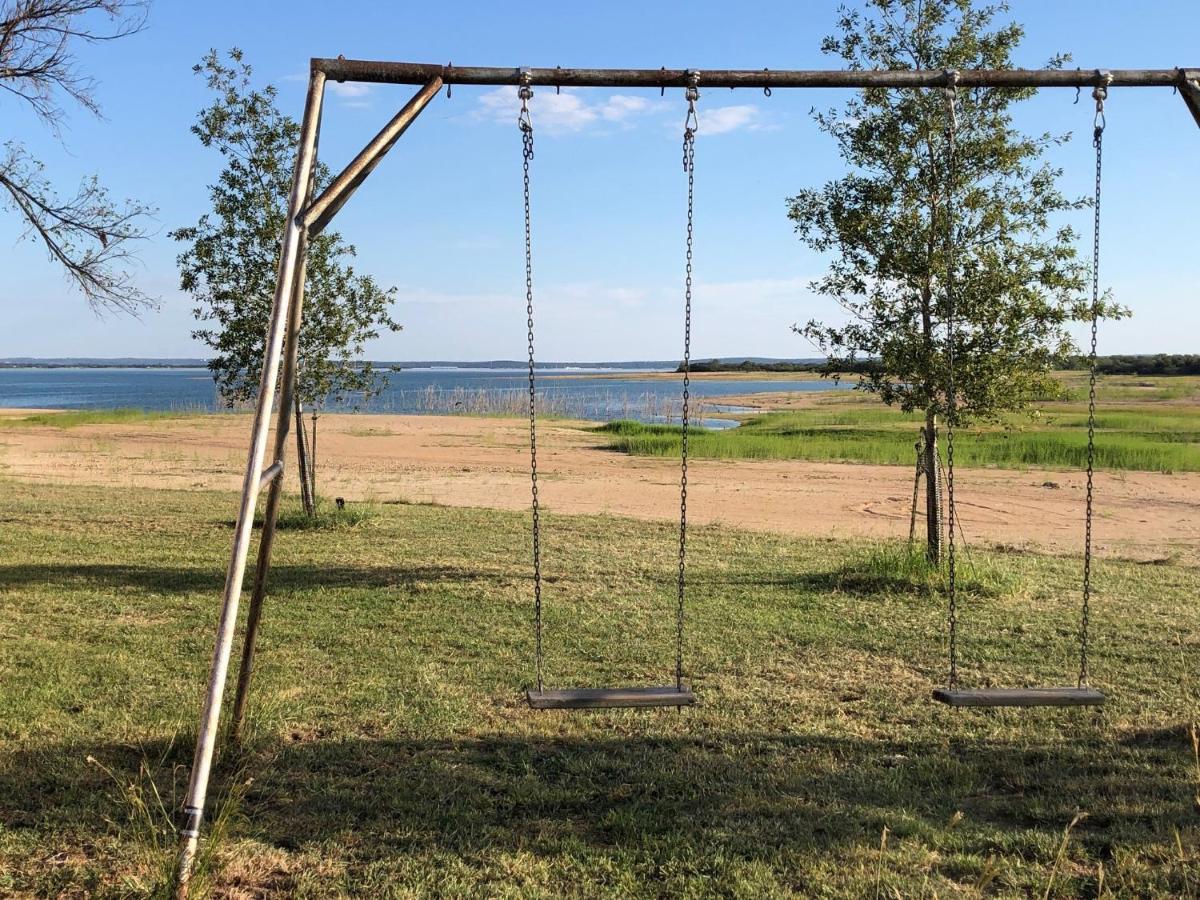 Oasis Lake Buchanan Bluffton Екстериор снимка