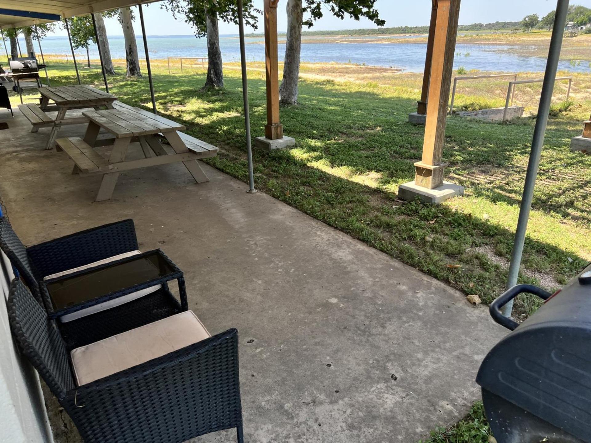 Oasis Lake Buchanan Bluffton Екстериор снимка