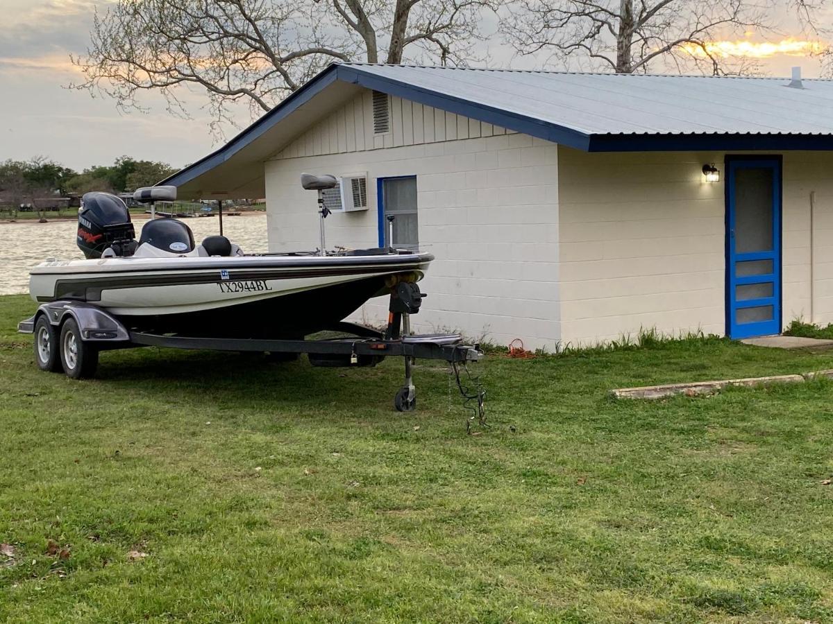 Oasis Lake Buchanan Bluffton Екстериор снимка